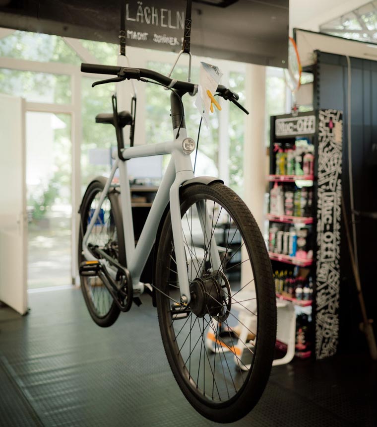 VanMoof S5 bei Brody in Freiburg in der Werkstatt